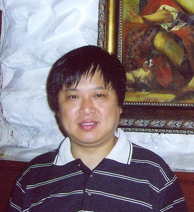 第二屆杰出校友--瞿新華